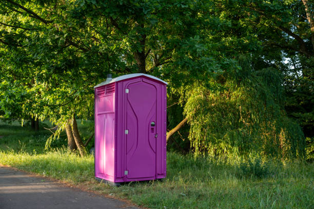 Portable Toilet Options We Offer in Claycomo, MO