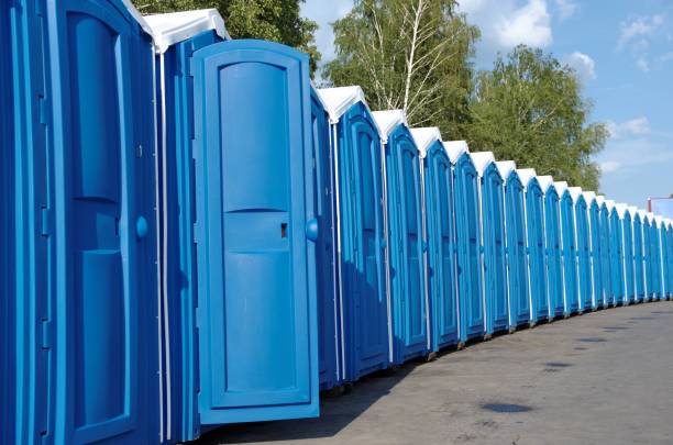 Best Portable restroom trailer rental  in Clayco, MO
